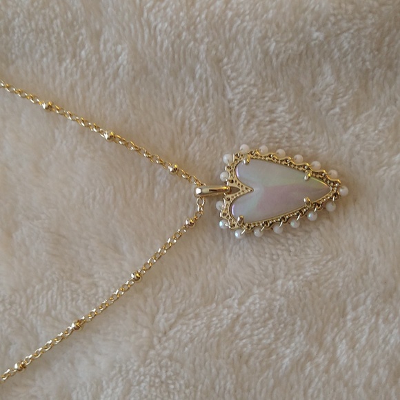 NWT Kendra Scott Beaded Ansley Long Pendant Necklace Iridescent Frosted Glass - Picture 1 of 7